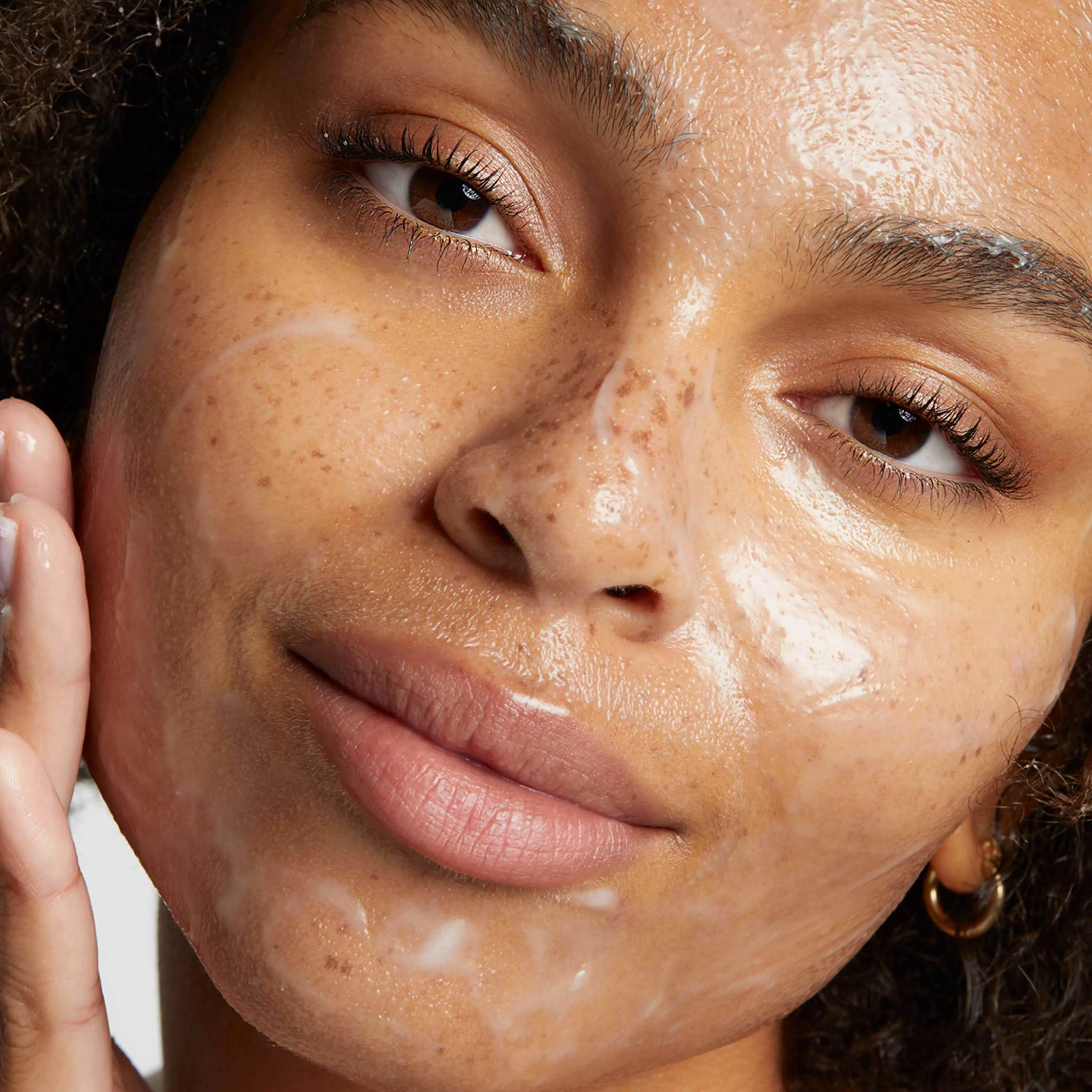 Aglow™ Cleansing Butter