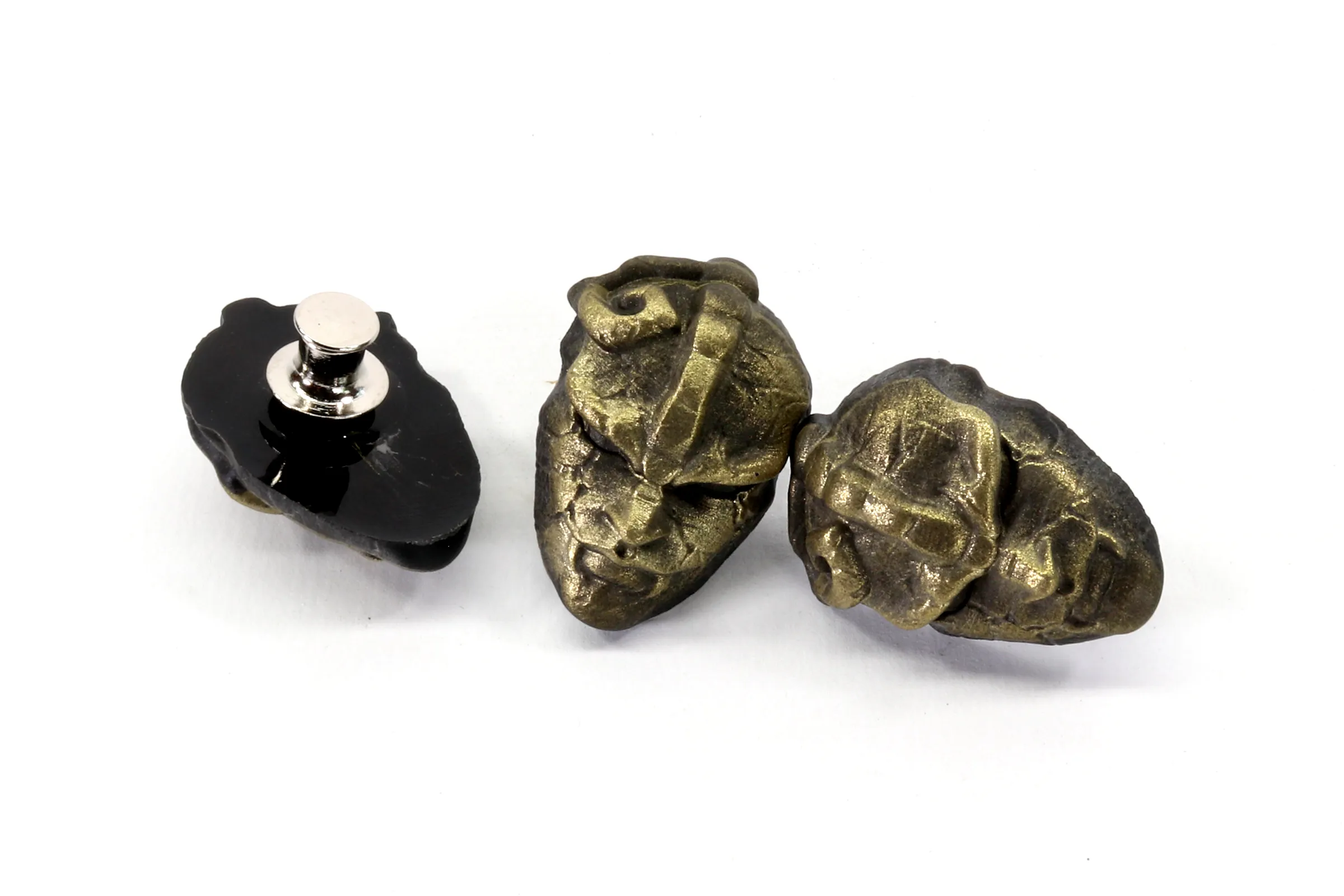Ancient Stone Mask Brass Pin - Jojos Bizarre Adventure