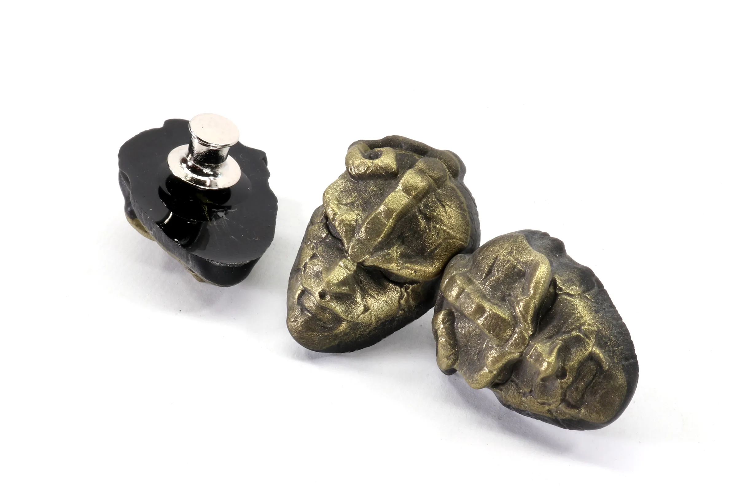 Ancient Stone Mask Brass Pin - Jojos Bizarre Adventure