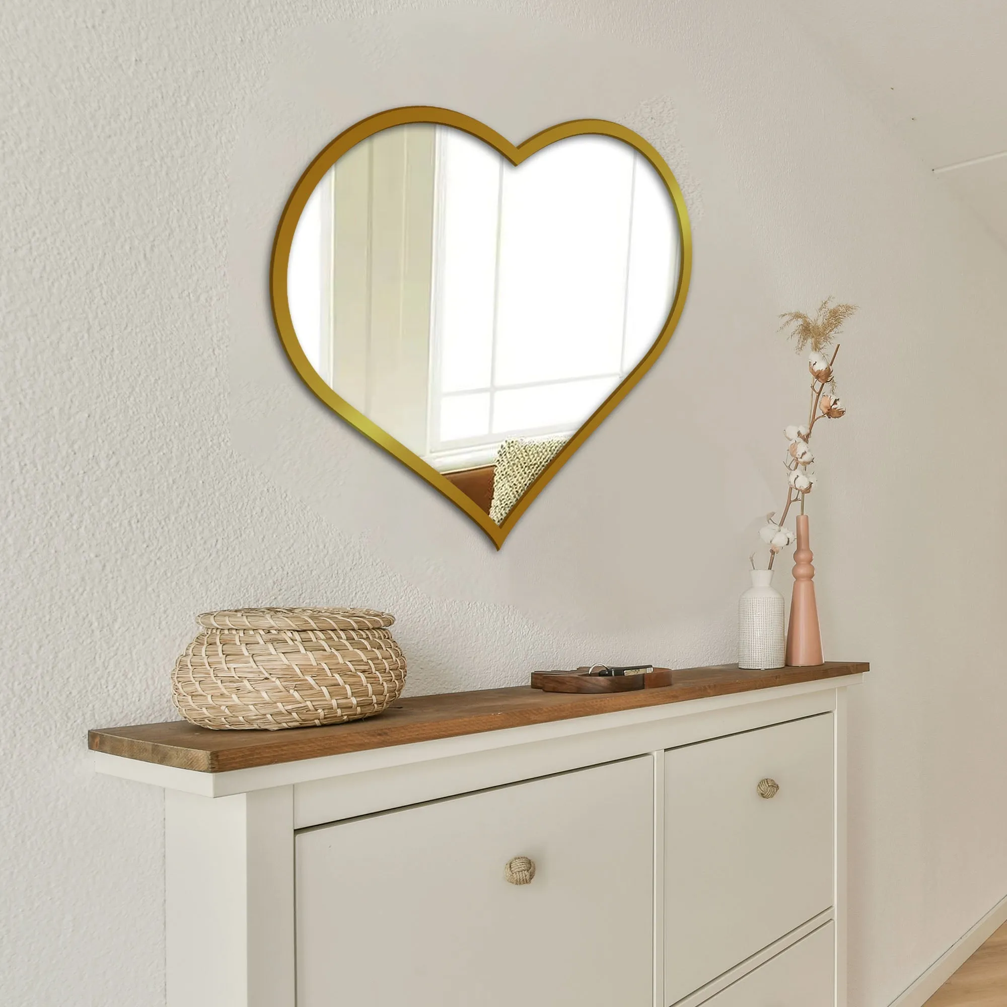 Beautiful Atractive Heart Shape Mirror with Golden Finish Frame