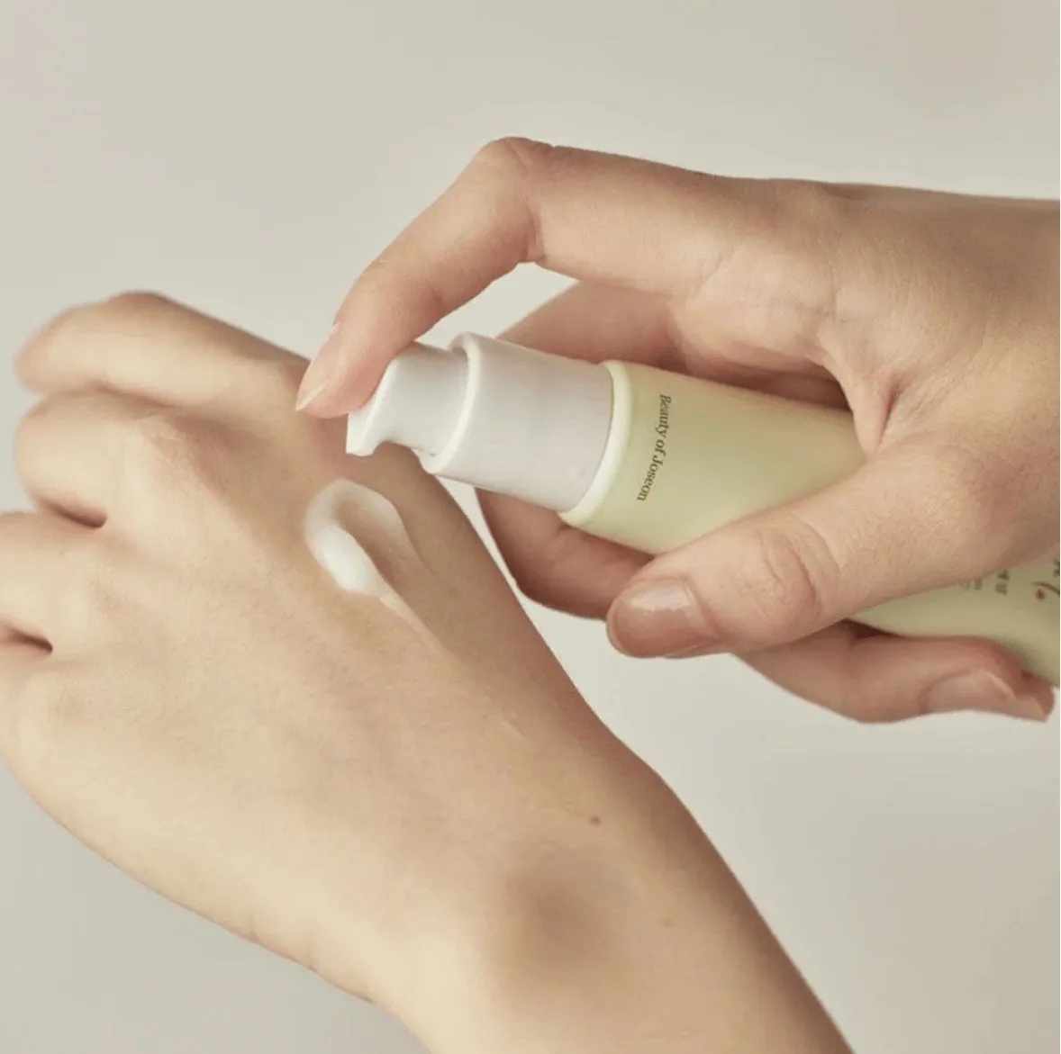 BEAUTY OF JOSEON light on serum centella   vita c سيروم الفيتامين سي من بيوتي اوف جوسيون