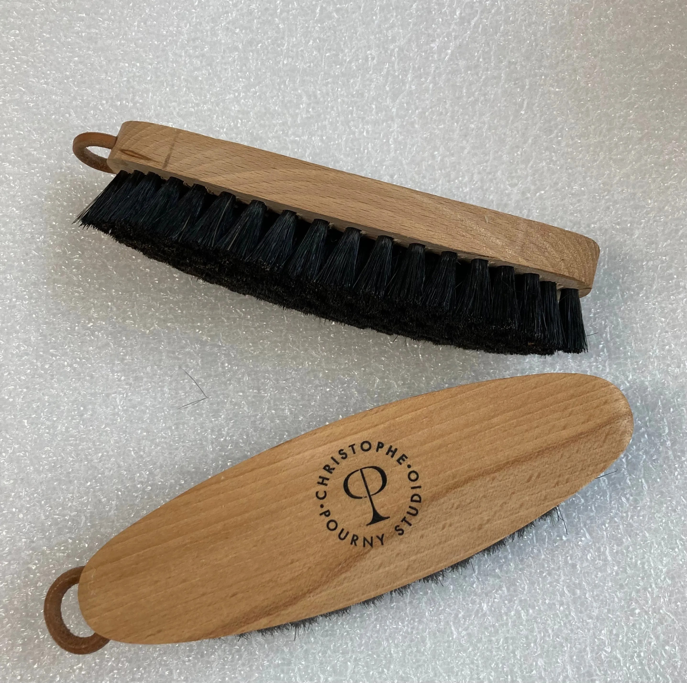 BUFFING BRUSH