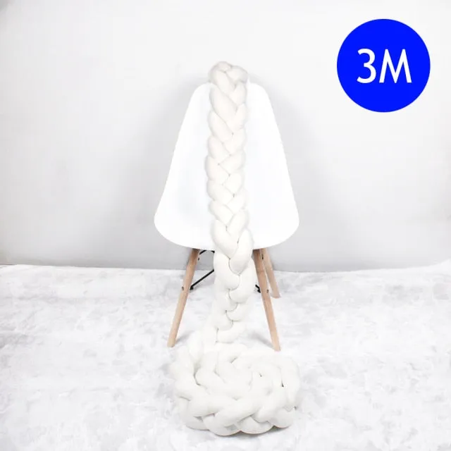 Contour de lit de bébé