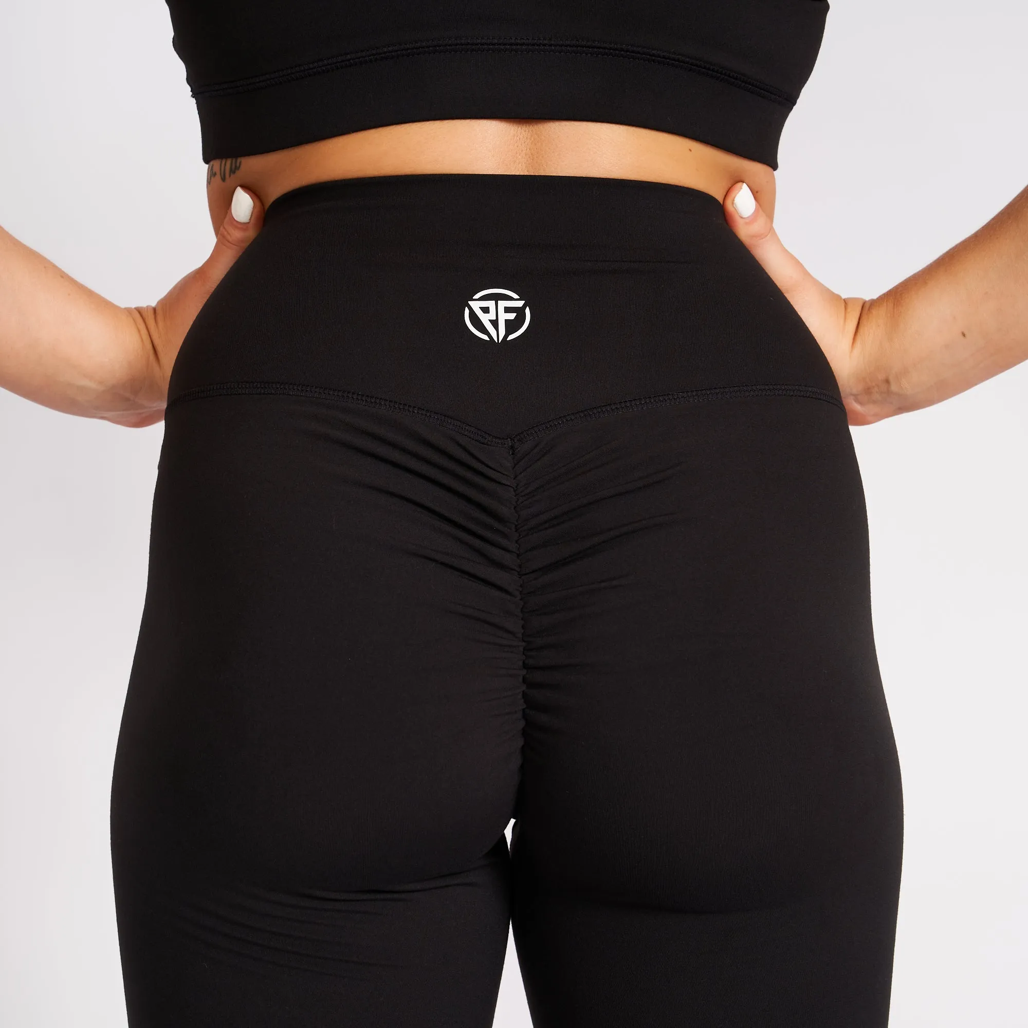 Contour Scrunch Leggings - Black