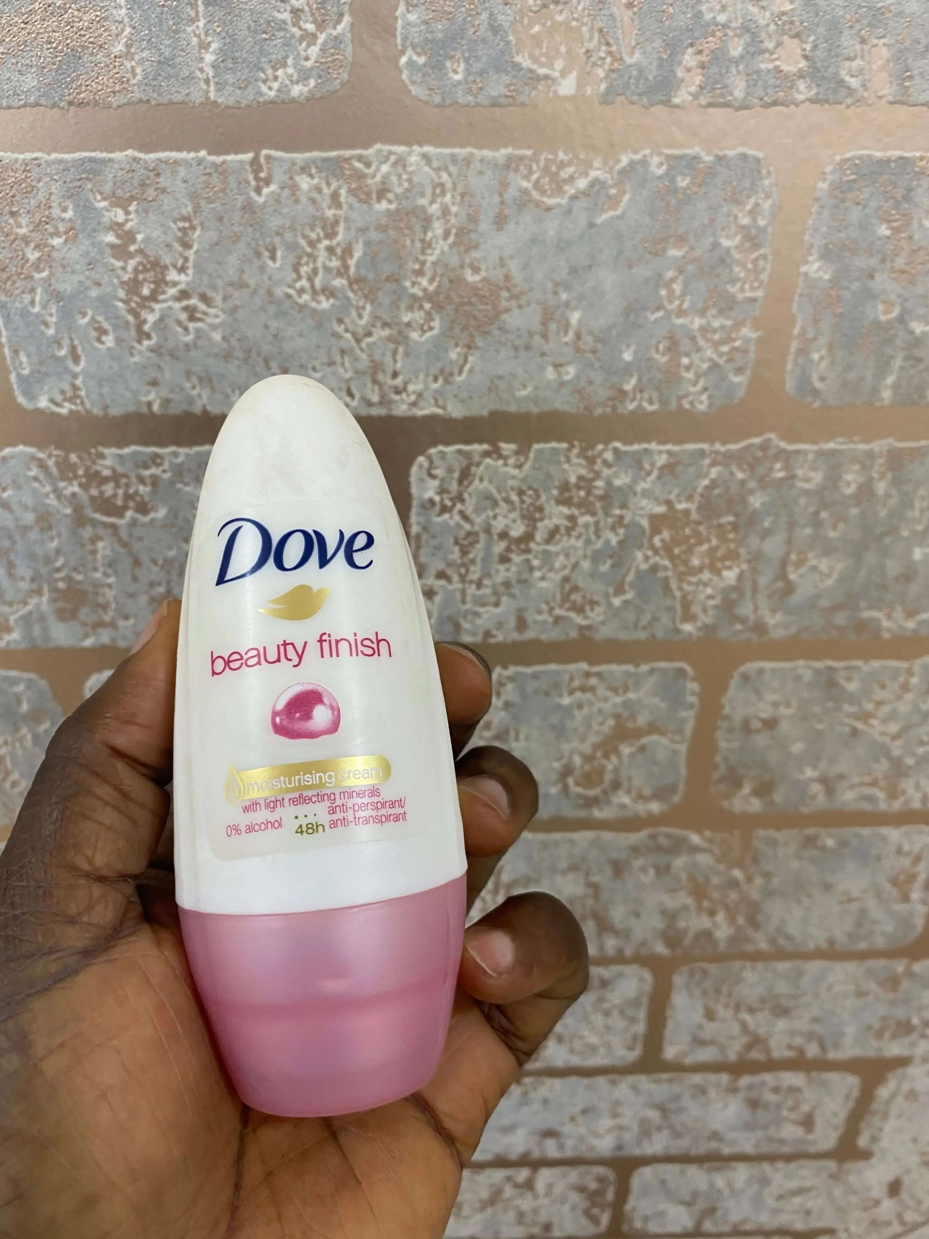 Dove Roll On Deodorant - Beauty Finish
