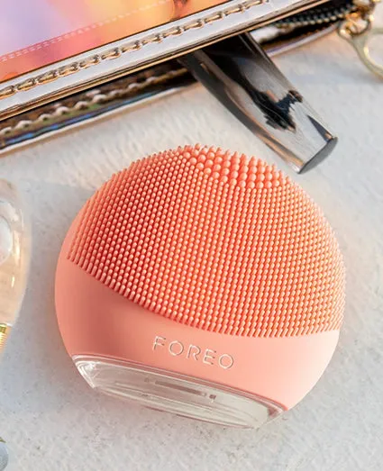 Foreo LUNA 4 Go Travel Cleansing Device