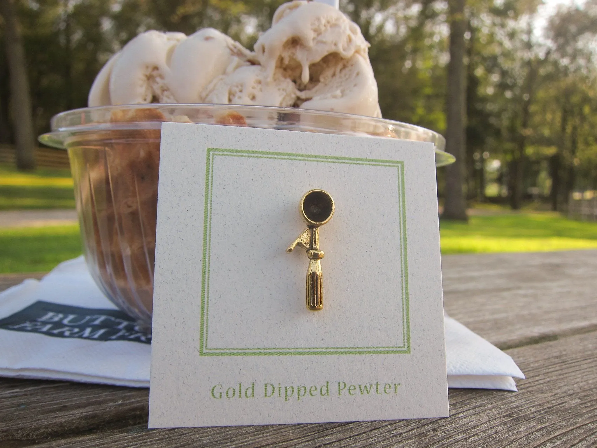 Ice Cream Scoop Gold Lapel Pin