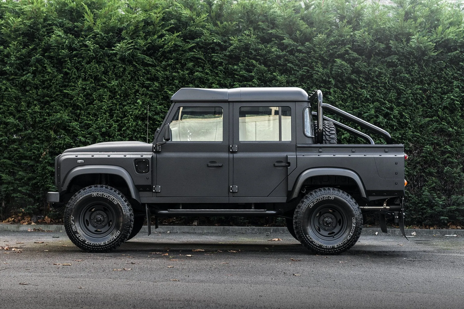 Land Rover Defender (1991-2016) 1947 Heritage Steel Wheels