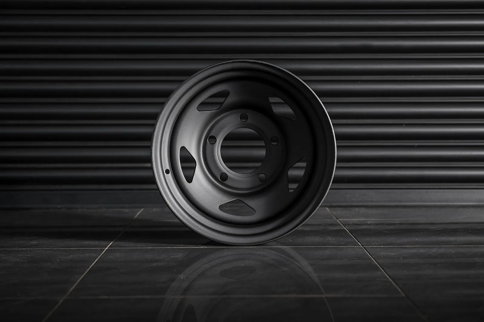 Land Rover Defender (1991-2016) 1947 Heritage Steel Wheels