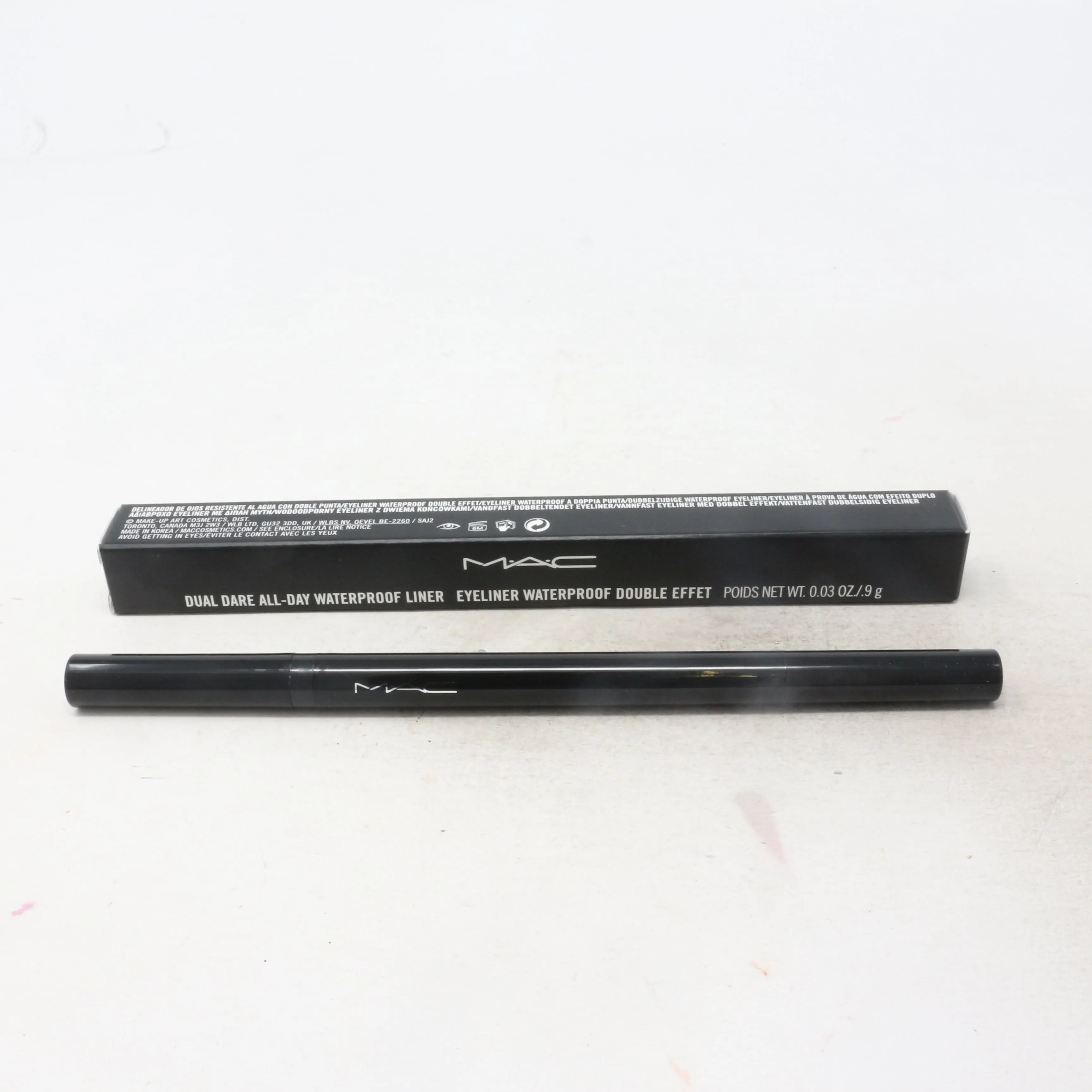 Mac Dual Dare All-Day Waterproof Liner  0.03oz/0.9g New With Box