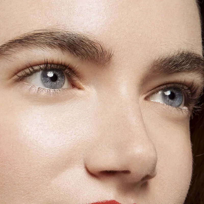 Make Up For Ever Ultra HD Concealer - Light Capturing Self Setting