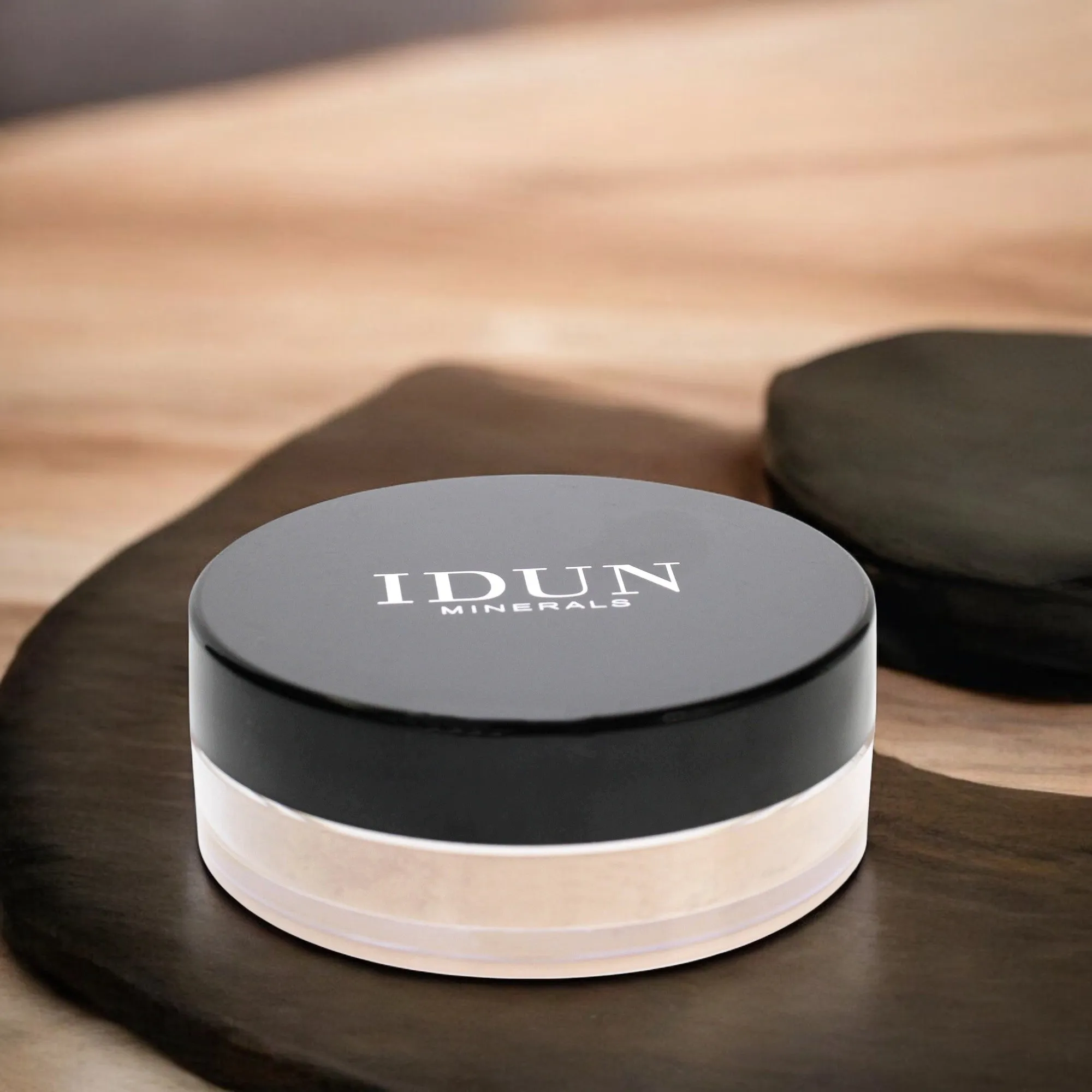 Mineral Powder Foundation - 043 Inga by Idun Minerals for Women - 0.25 oz Foundation