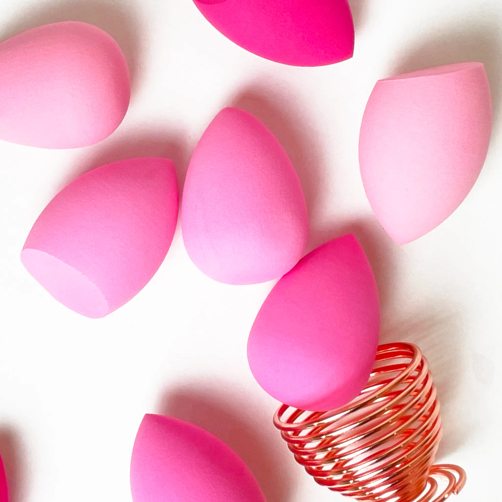 Pink 8 PC Beauty Makeup Sponges with Sponge Holder