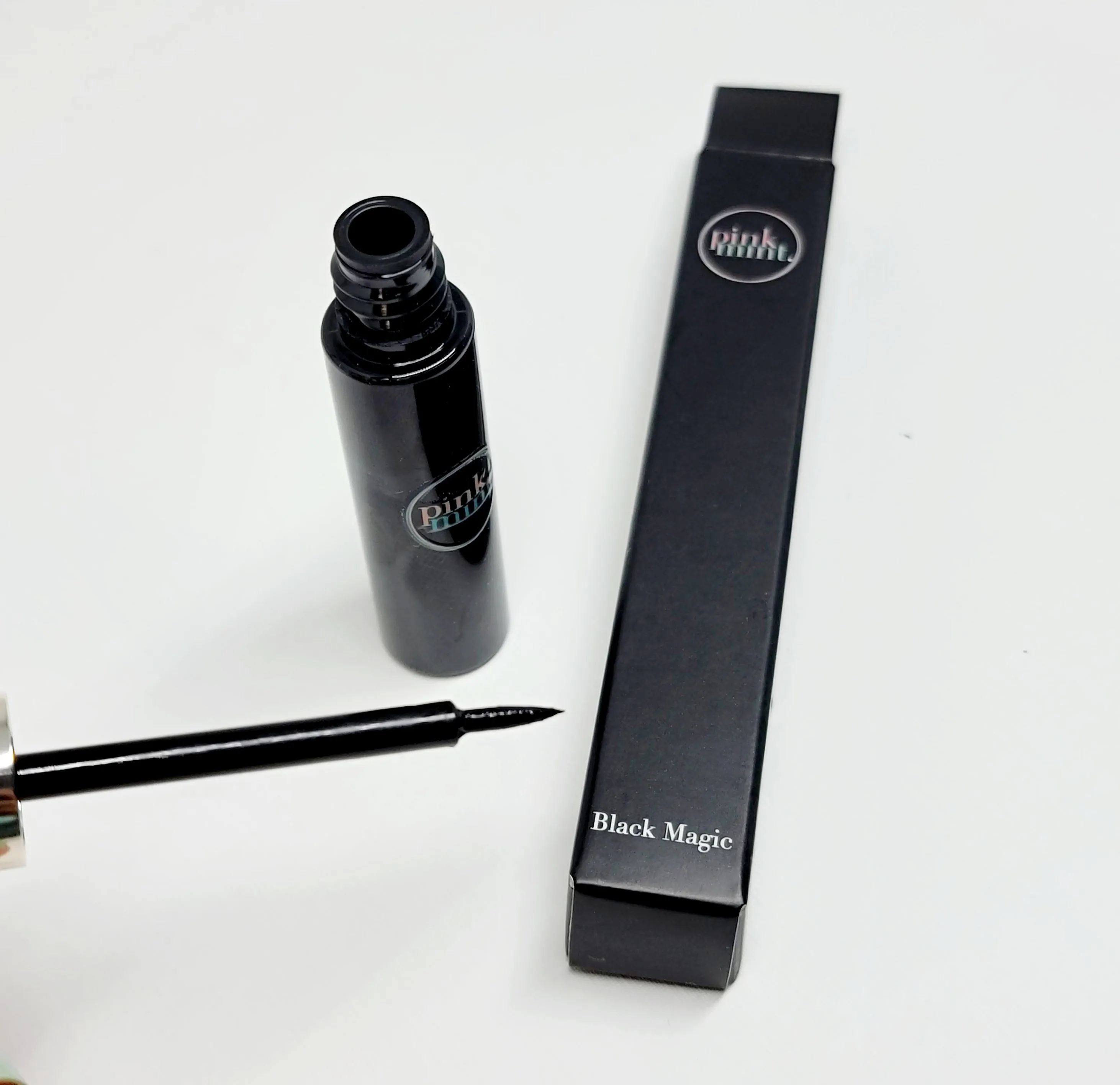 Pink Mint Lash Liners