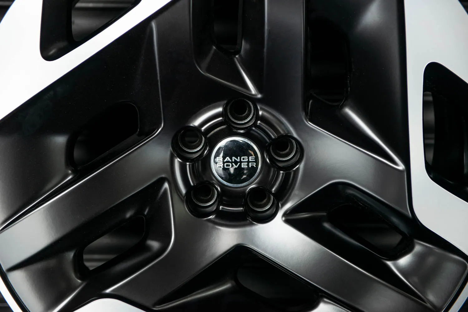 Range Rover (2012-2018) Type 33 Alloy Wheels