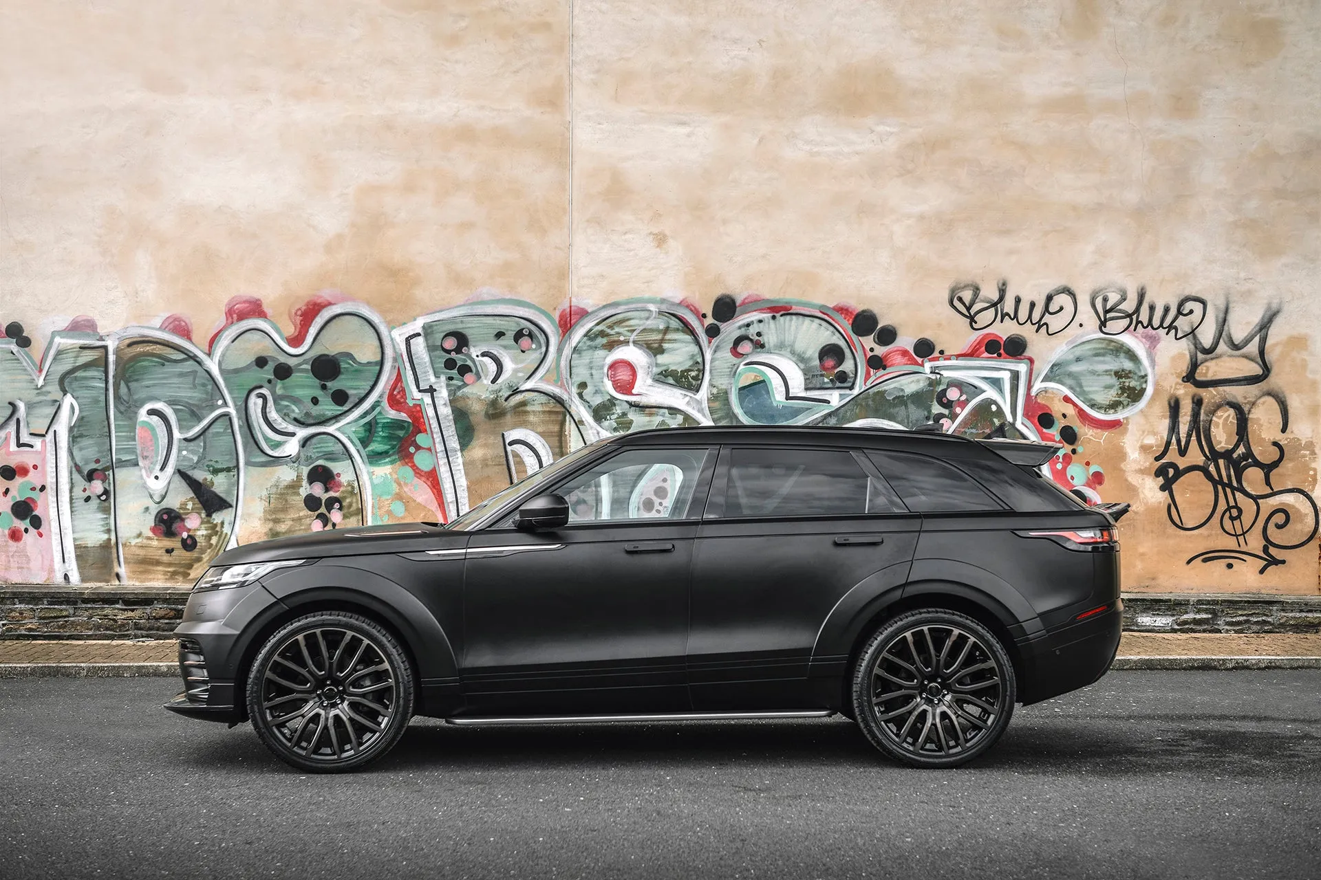 Range Rover Velar Pace Car