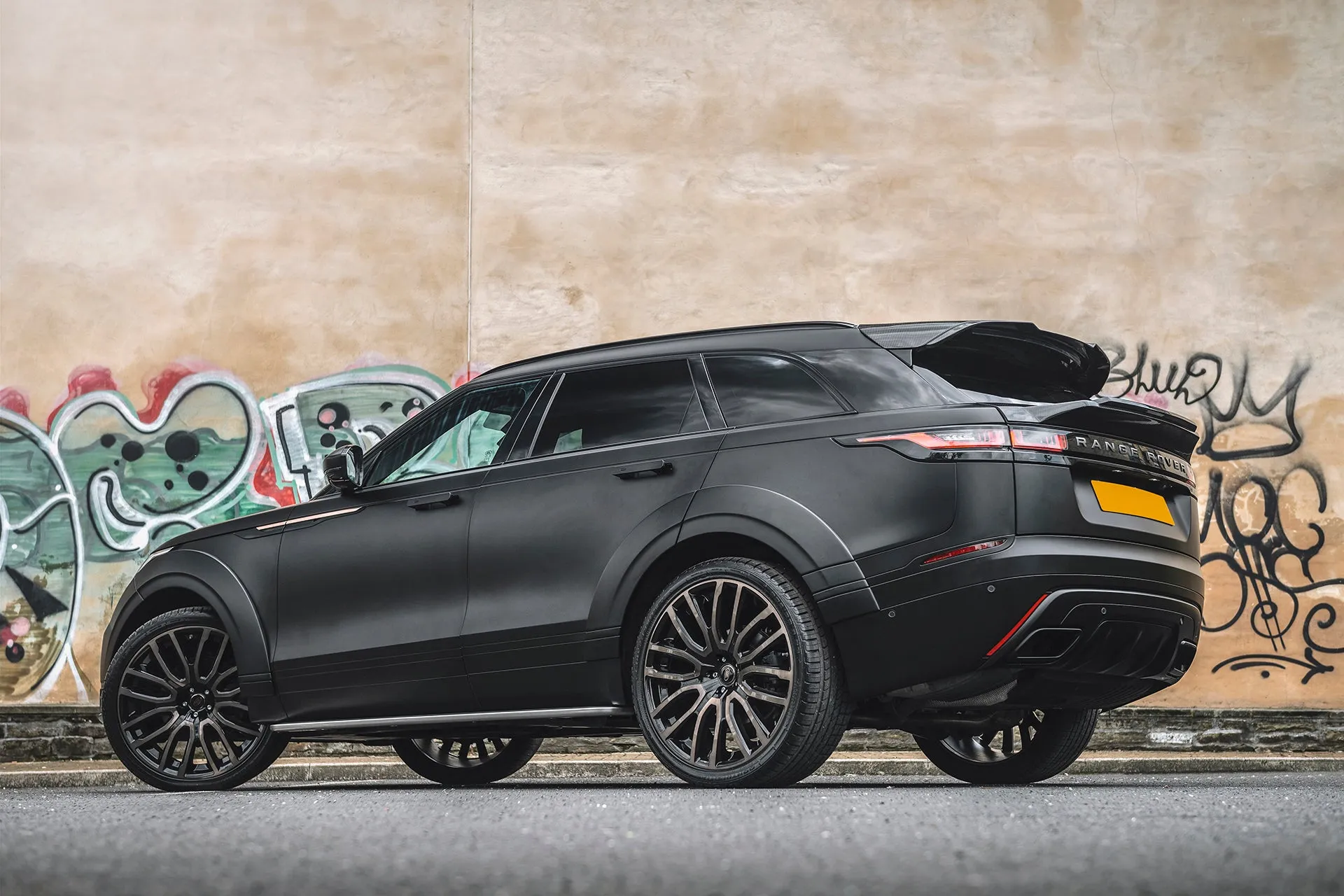 Range Rover Velar Pace Car