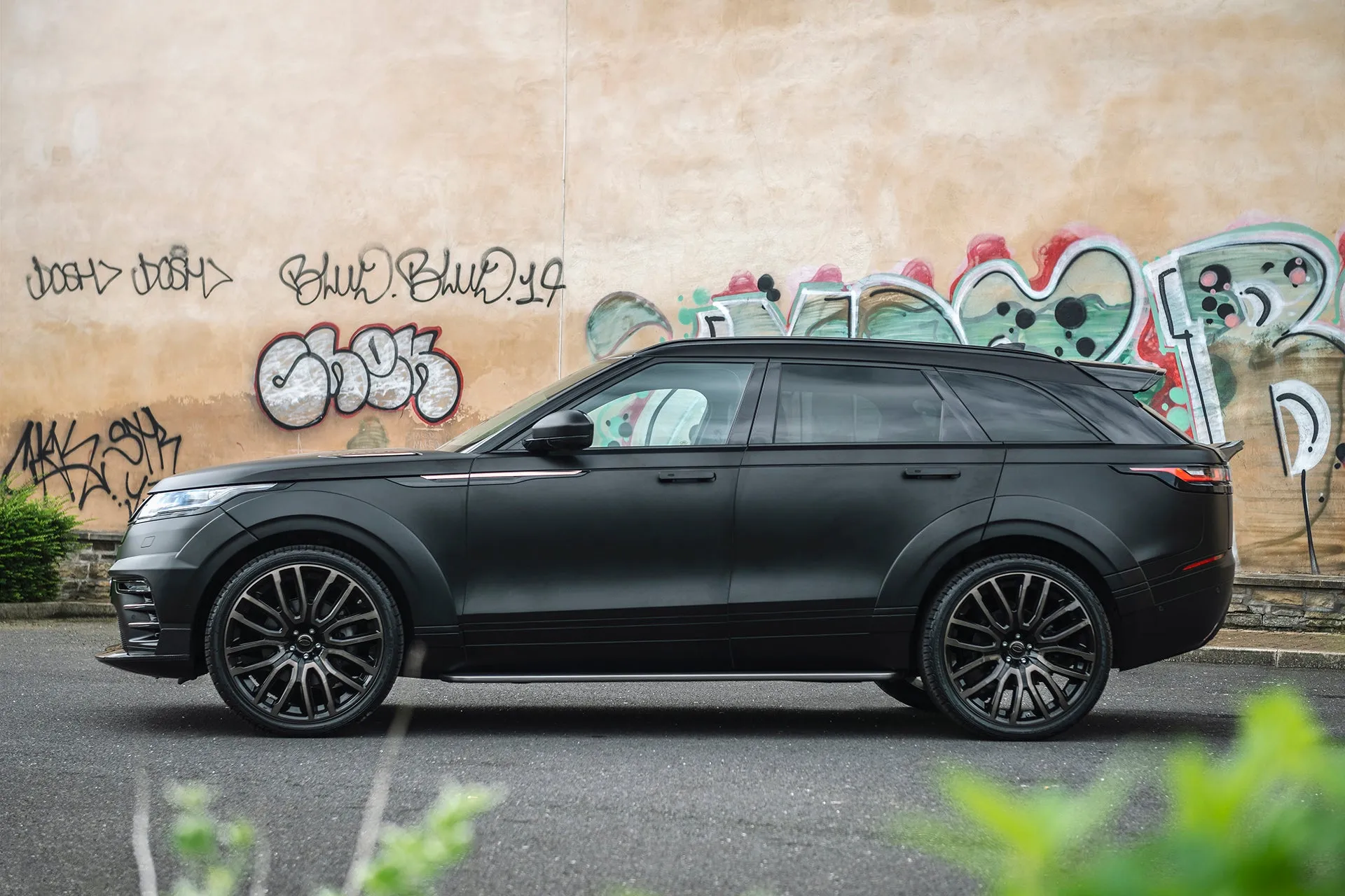 Range Rover Velar Pace Car