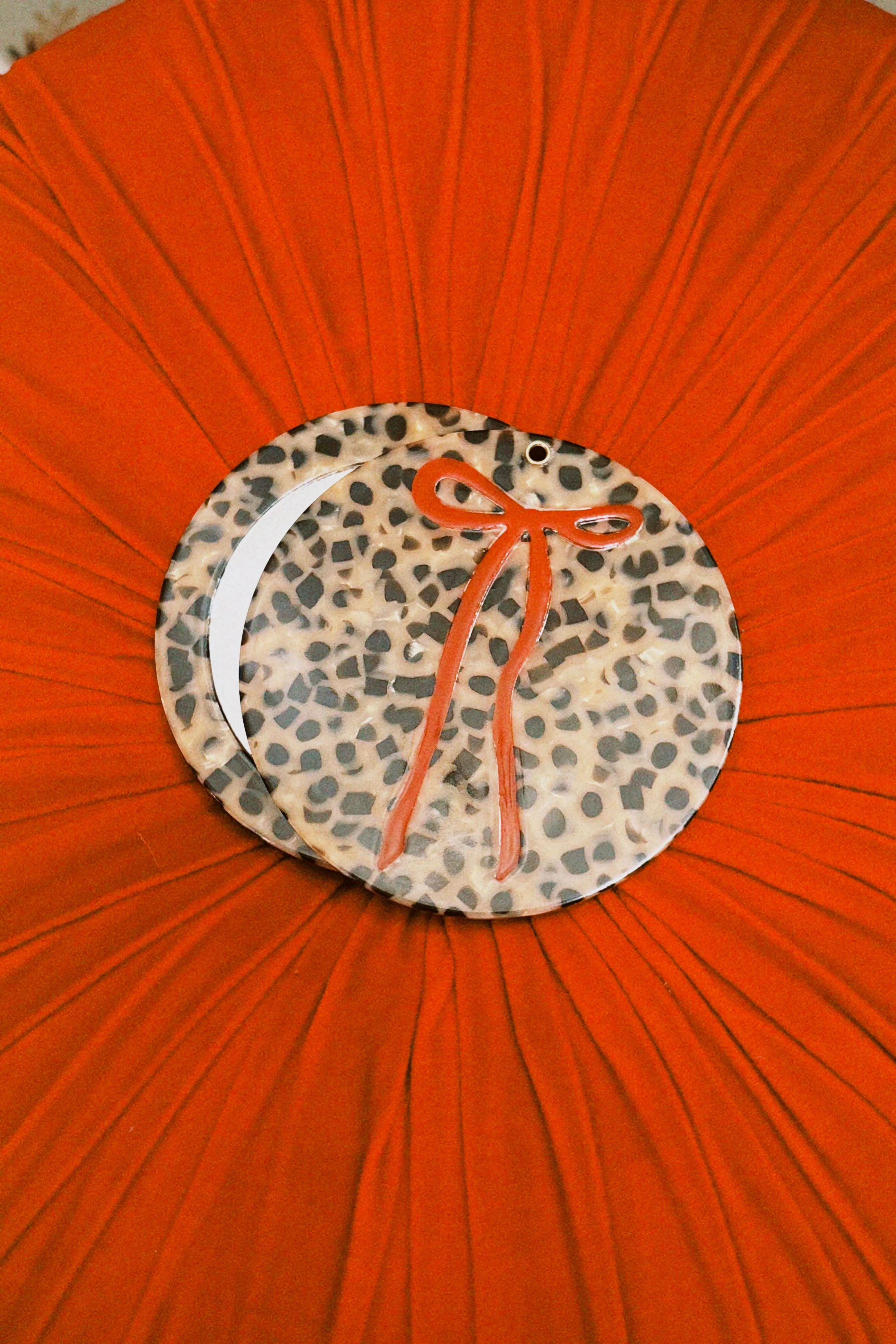 RED BOW COMPACT MIRROR