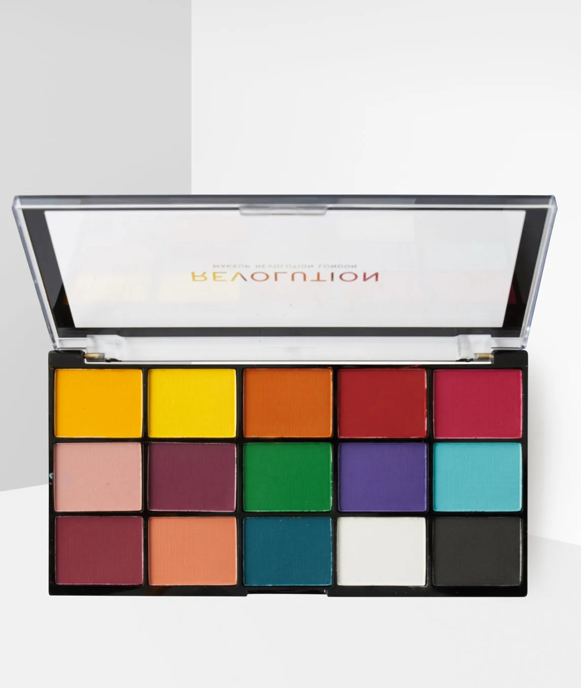 REVOLUTION shadow palette marvellous mattes