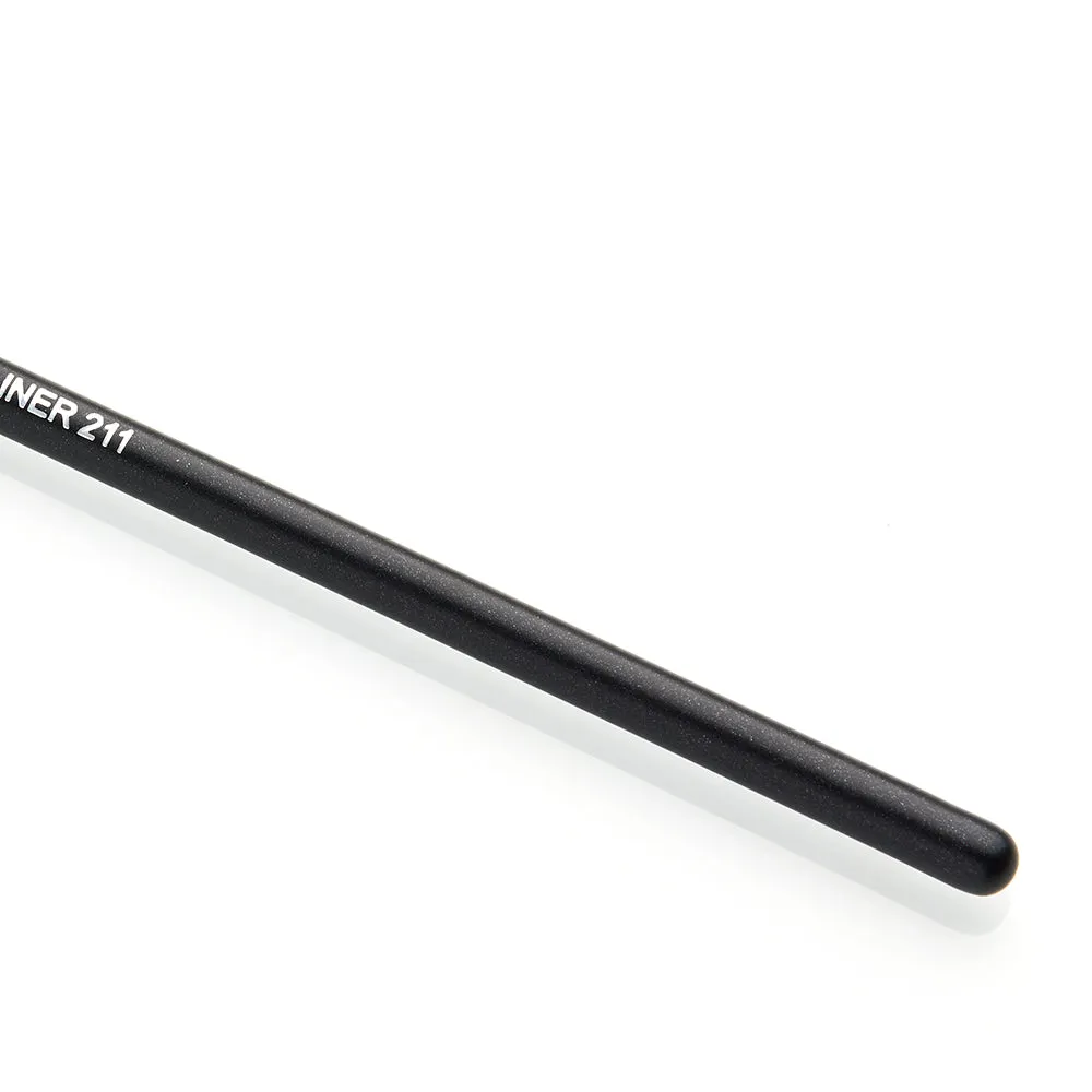 Small Eyeliner Brush 211