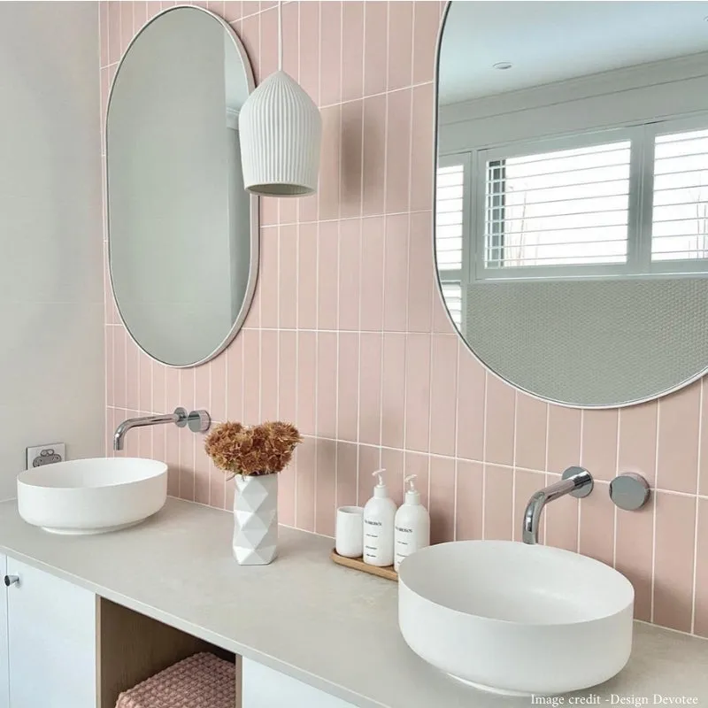 Studio Small Oval Mirror, White