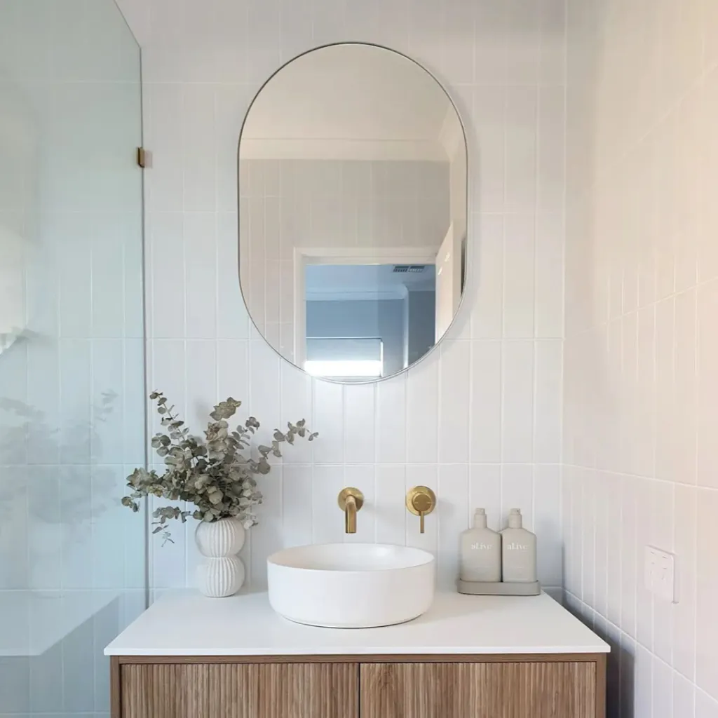 Studio Small Oval Mirror, White