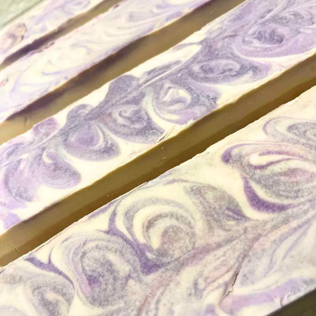 Tranquil Garden Oasis: Handmade Lavender Artisanal Soap | Natural & Eco-Friendly