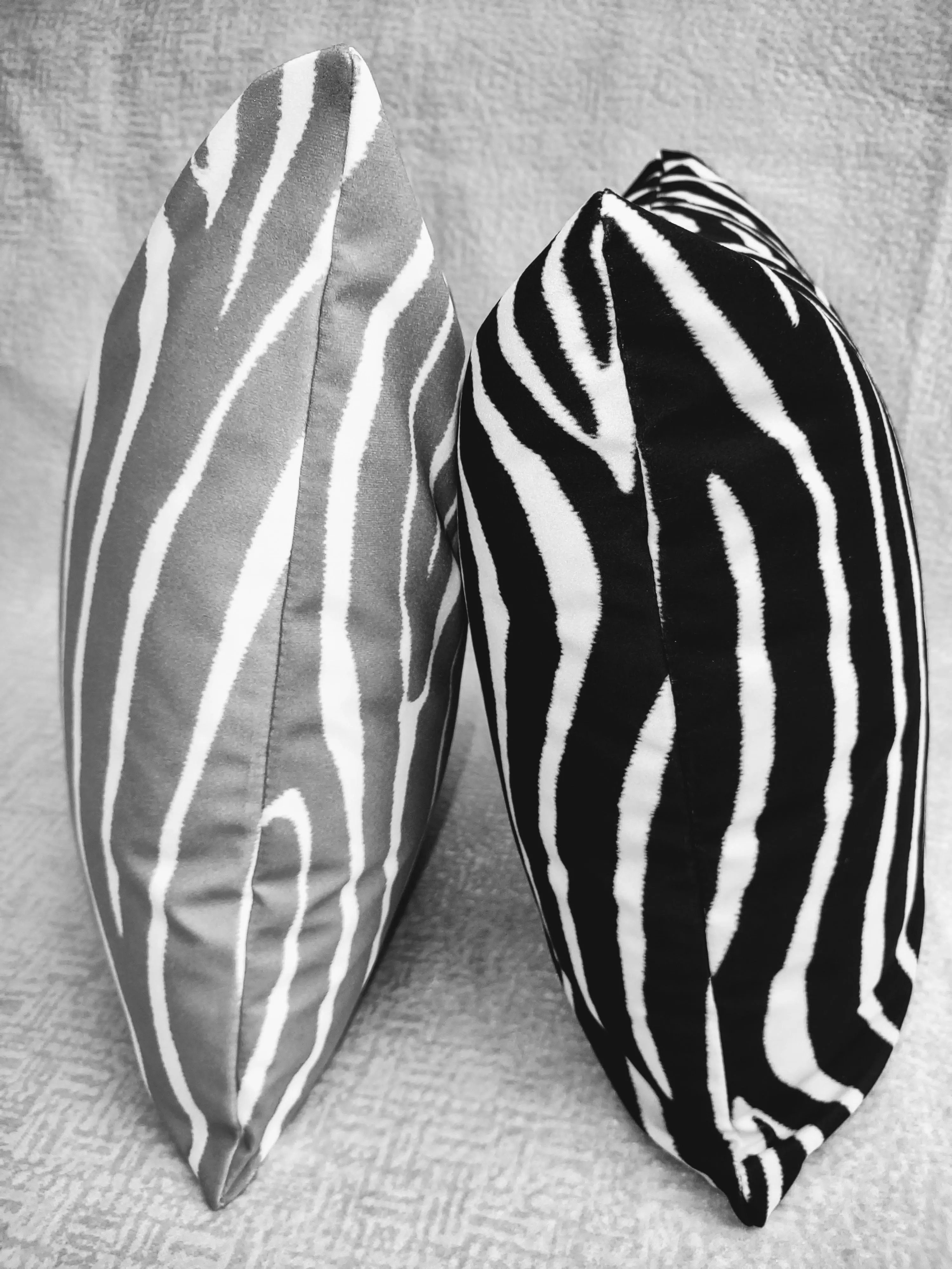 Zebra Velvet Pillow Cover 40x40cm  Zippered