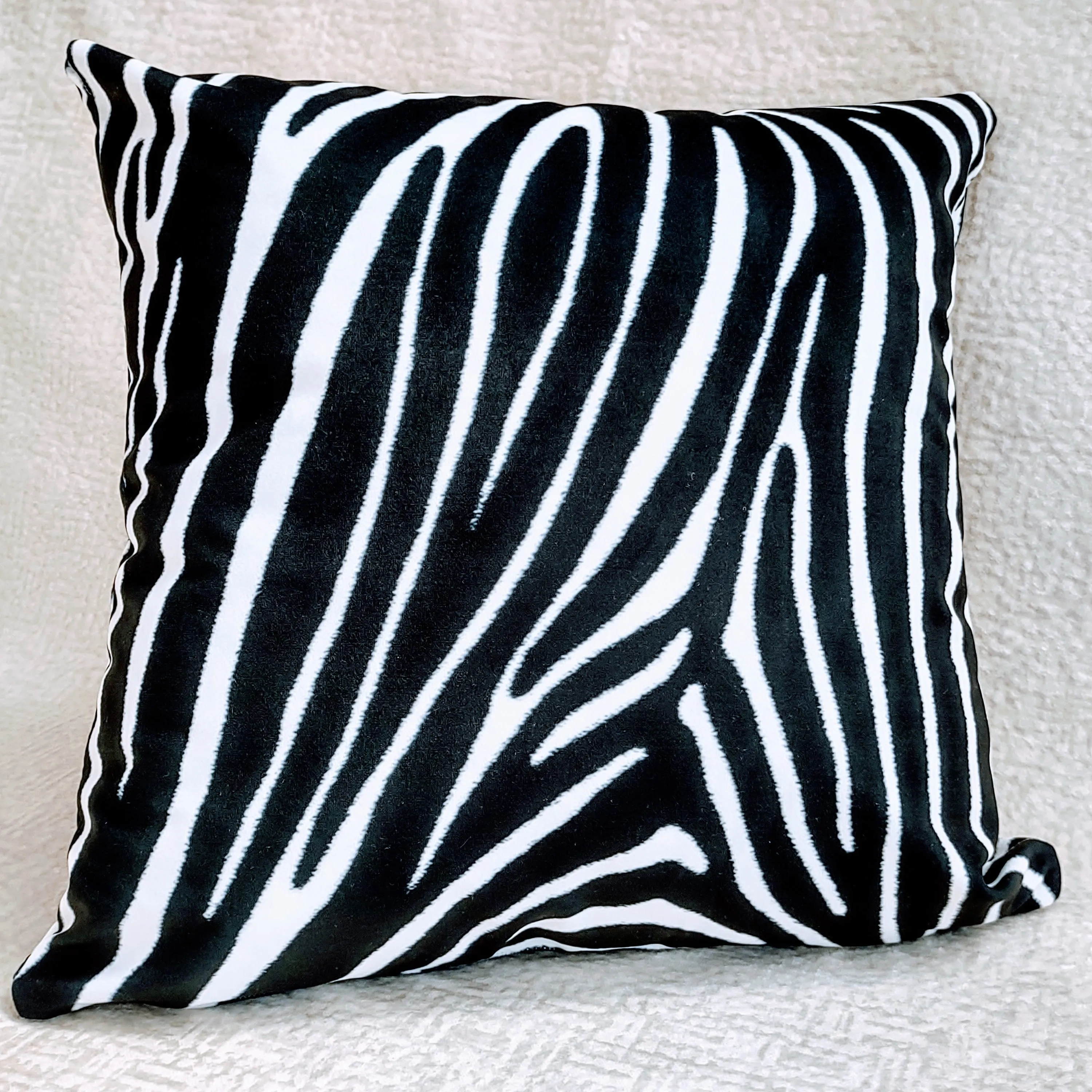 Zebra Velvet Pillow Cover 40x40cm  Zippered