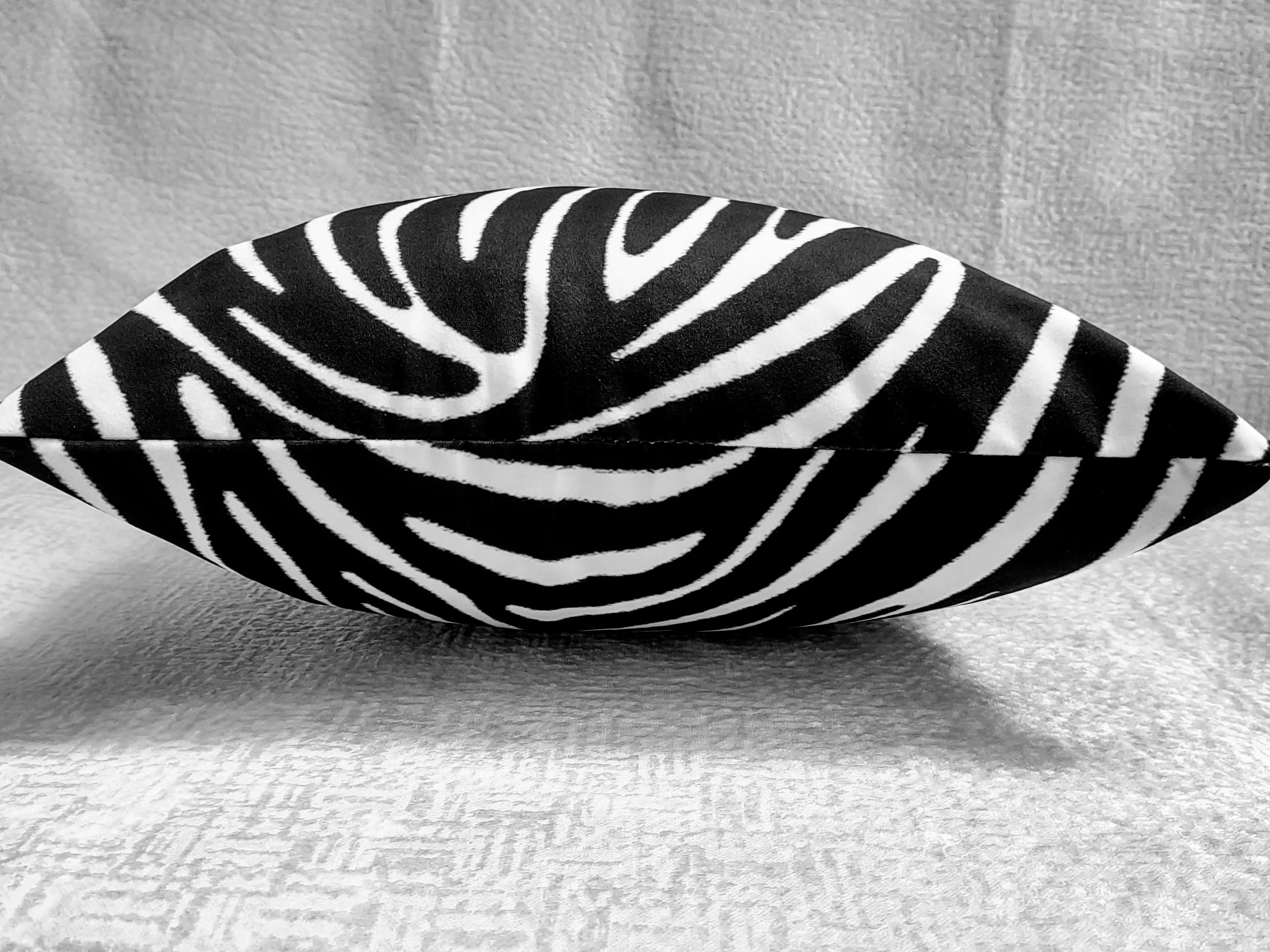 Zebra Velvet Pillow Cover 40x40cm  Zippered